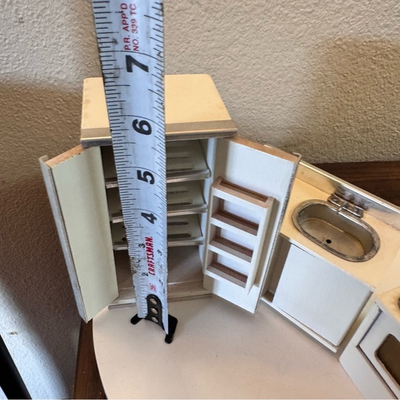 Dollhouse furniture Miniature White Kitchen Set refrigerator sink stove - Picture 3 of 5